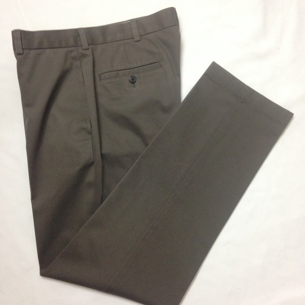 Brooks and brothers khaki pant size size 34W/34L